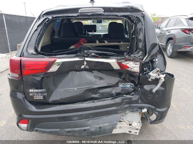 12629854 :رقم المزاد ، JA4J24A56JZ619693 vin ، 2018 Mitsubishi Outlander Phev مزاد بيع