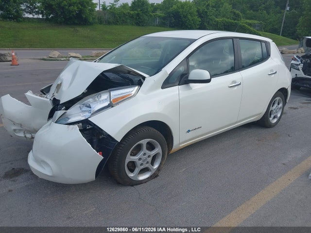 2015 Nissan Leaf S/sl/sv მანქანა იყიდება აუქციონზე, vin: 1N4AZ0CP1FC318466, აუქციონის ნომერი: 12629860