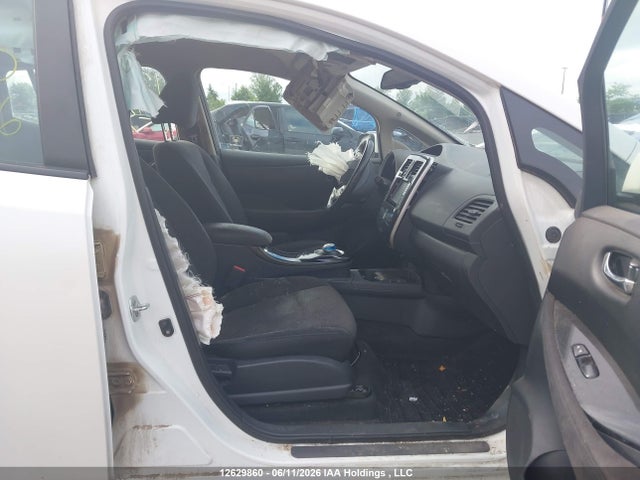 2015 Nissan Leaf S/sl/sv მანქანა იყიდება აუქციონზე, vin: 1N4AZ0CP1FC318466, აუქციონის ნომერი: 12629860