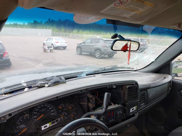 2004 Chevrolet Silverado K2500 Heavy Duty მანქანა იყიდება აუქციონზე, vin: 1GCHK29U04E252693, აუქციონის ნომერი: 12629915