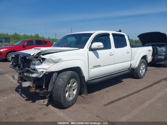2015 Toyota Tacoma Double Cab Long Bed მანქანა იყიდება აუქციონზე, vin: 5TFMU4FN9FX033918, აუქციონის ნომერი: 12629916