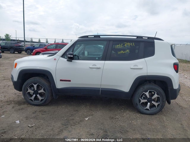 12627991 :رقم المزاد ، ZACNJDC14NPN95853 vin ، 2022 Jeep Renegade Trailhawk مزاد بيع