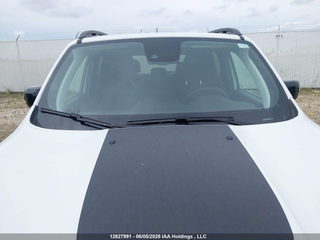 12627991 :رقم المزاد ، ZACNJDC14NPN95853 vin ، 2022 Jeep Renegade Trailhawk مزاد بيع