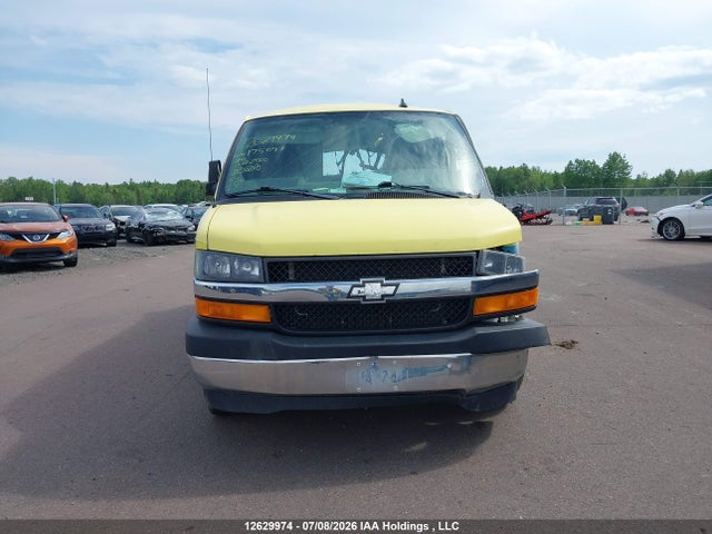12629974 :رقم المزاد ، 1GCWGAFF7H1175097 vin ، 2017 Chevrolet Express G2500 مزاد بيع