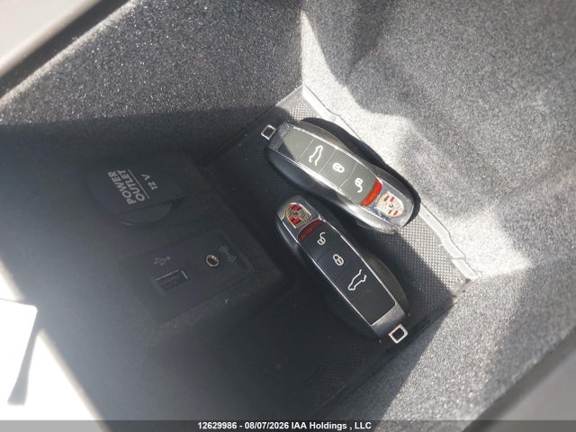 Porsche Macan 2018 WP1AA2A52JLB24759 Image 11