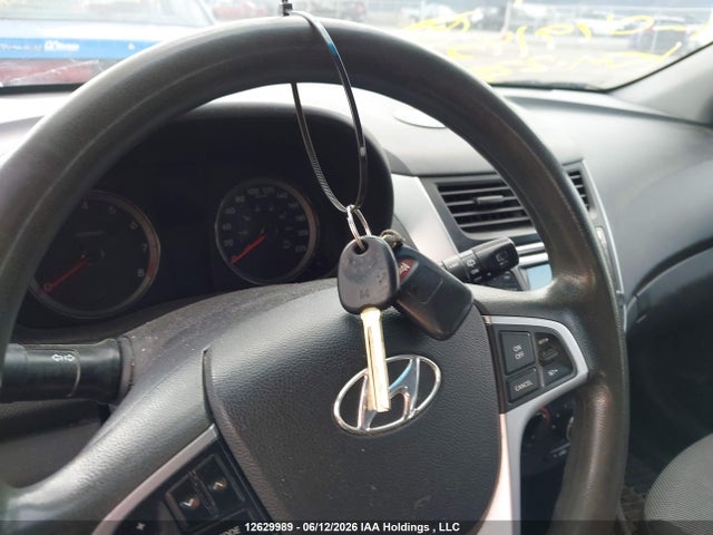 12629989 :رقم المزاد ، KMHCT5AE4CU049142 vin ، 2012 Hyundai Accent مزاد بيع