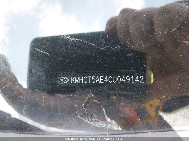 12629989 :رقم المزاد ، KMHCT5AE4CU049142 vin ، 2012 Hyundai Accent مزاد بيع