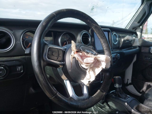 1C4HJXEG0PW586513 Jeep Wrangler 4-door Sahara