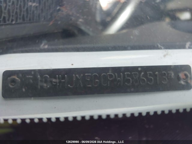 1C4HJXEG0PW586513 Jeep Wrangler 4-door Sahara