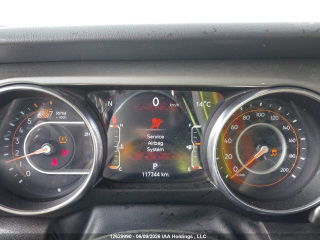 1C4HJXEG0PW586513 Jeep Wrangler 4-door Sahara