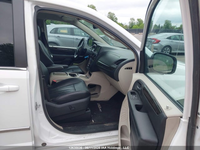 Dodge Grand Caravan Crew 2017 2C4RDGDG3HR597125 Image 5