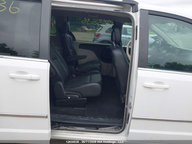 Dodge Grand Caravan Crew 2017 2C4RDGDG3HR597125 Image 8