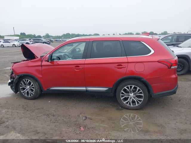JA4AZ2A33JZ607113 Mitsubishi Outlander Es