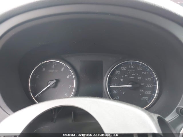 JA4AZ2A33JZ607113 Mitsubishi Outlander Es