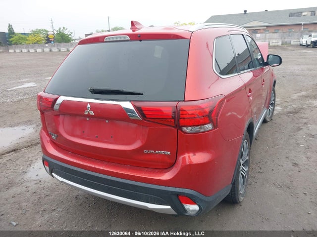 JA4AZ2A33JZ607113 Mitsubishi Outlander Es