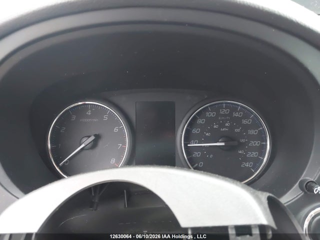 JA4AZ2A33JZ607113 Mitsubishi Outlander Es