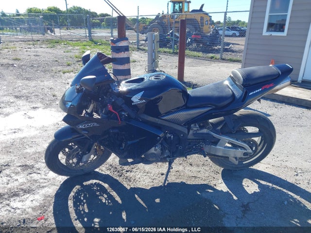 2003 Honda Cbr600 Rr მანქანა იყიდება აუქციონზე, vin: JH2PC37243M000926, აუქციონის ნომერი: 12630067