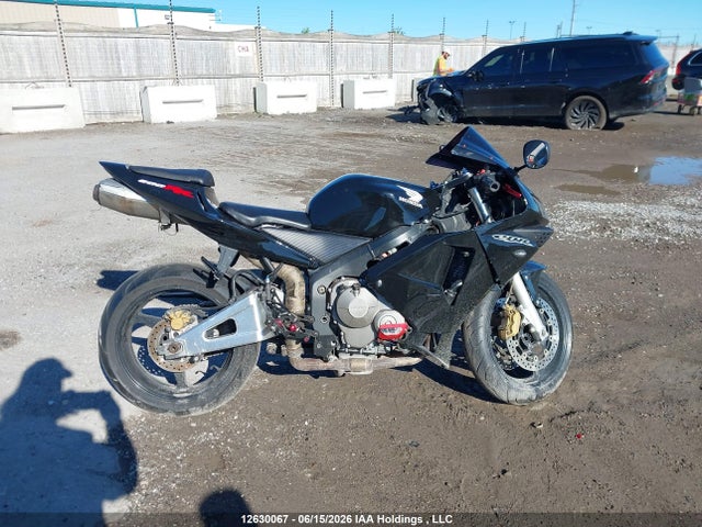 2003 Honda Cbr600 Rr მანქანა იყიდება აუქციონზე, vin: JH2PC37243M000926, აუქციონის ნომერი: 12630067