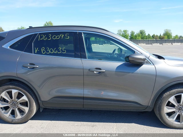 Ford Escape Platinum 2025 1FMCU9JA5SUB30635 Image 13