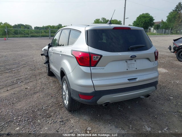 Продажа на аукционе авто 2019 Ford Escape Se, vin: 1FMCU9GDXKUB41051, номер лота: 12630152