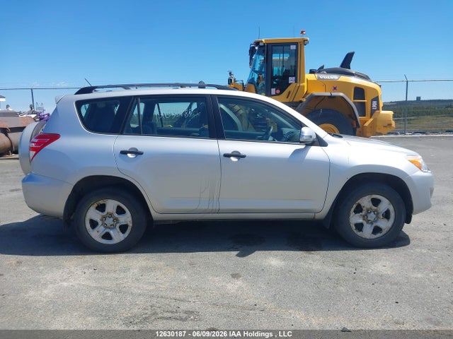 12630187 :رقم المزاد ، 2T3BF4DV8BW115383 vin ، 2011 Toyota Rav4 مزاد بيع