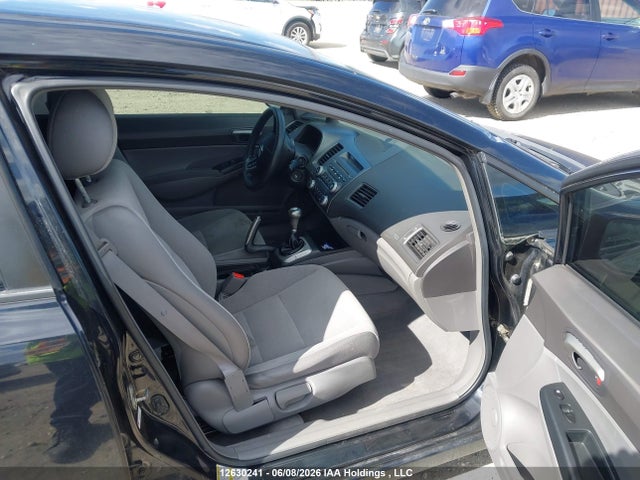 12630241 :رقم المزاد ، 1HGFA154X6L800208 vin ، 2006 Honda Civic Lx مزاد بيع