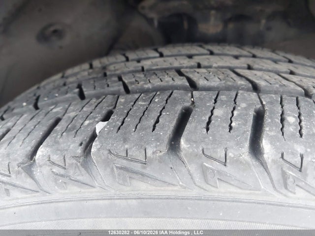 5NMZUDLB7JH068331 Hyundai SANTA FE SPORT