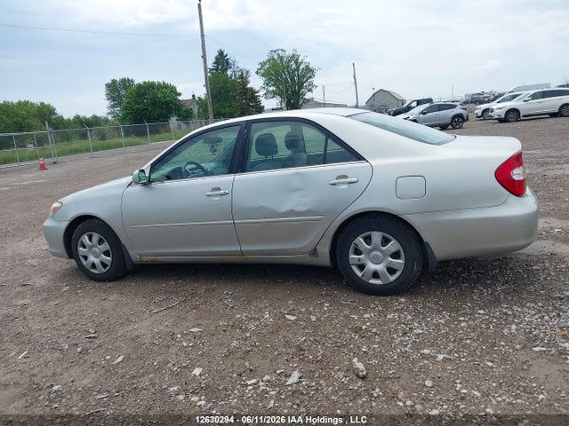 2004 Toyota Camry Le/se/xle მანქანა იყიდება აუქციონზე, vin: 4T1BE32K74U852382, აუქციონის ნომერი: 12630294
