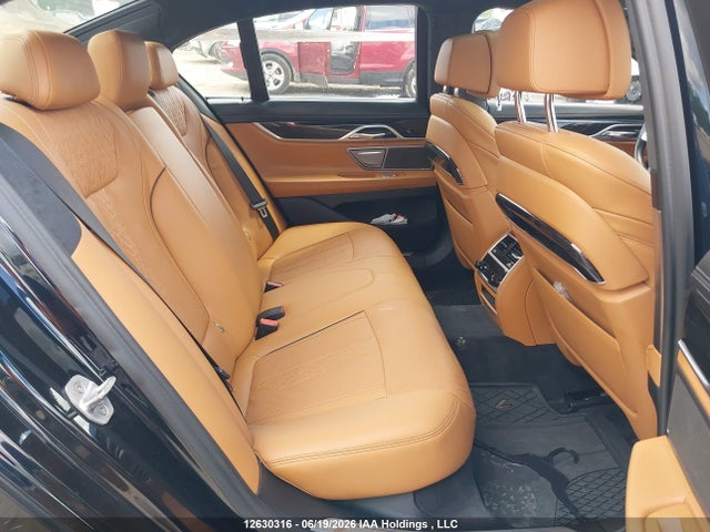Продаж на аукціоні авто 2018 Bmw 750i Xdrive, vin: WBA7B0C54JG527304, номер лоту: 12630316
