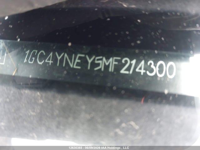 1GC4YNEY5MF214300 Chevrolet Silverado 2500hd Lt