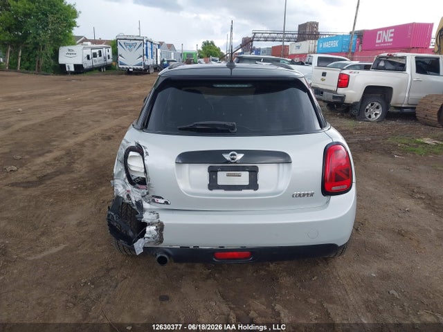 Mini 5 Door Cooper 2015 WMWXS5C5XFT832236 Image 15