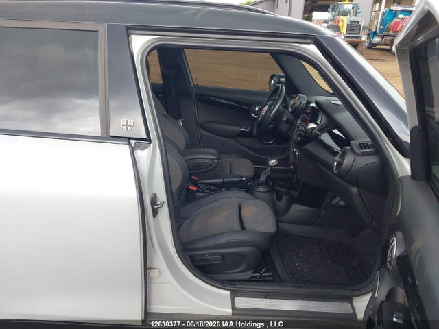 Mini 5 Door Cooper 2015 WMWXS5C5XFT832236 Image 5