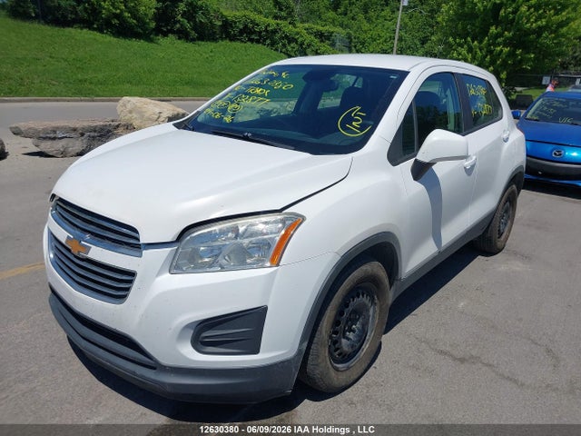 Chevrolet TRAX LS 2016 3GNCJKSB0GL132877 Image 2
