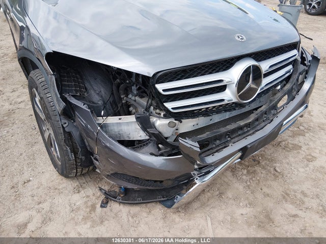 2019 Mercedes-benz Glc 300 4matic მანქანა იყიდება აუქციონზე, vin: WDC0G4KB9KV120235, აუქციონის ნომერი: 12630381