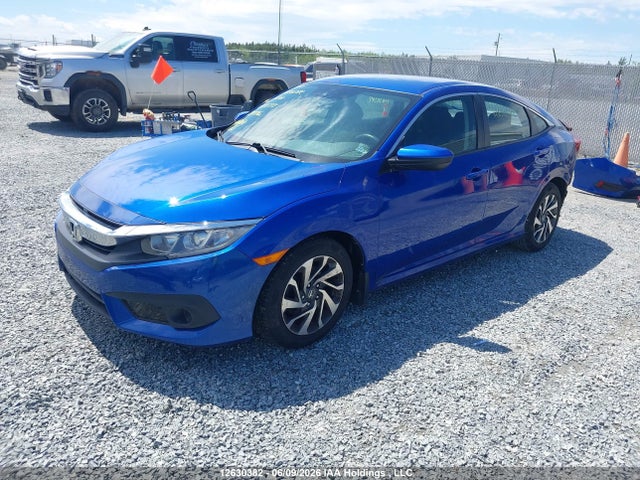 Honda CIVIC SE 2018 2HGFC2F63JH035221 Image 2