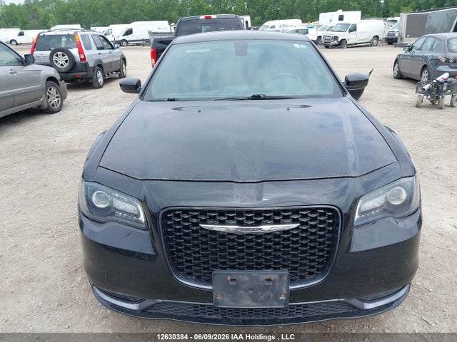 Chrysler 300 S 2016 2C3CCABG9GH277812 Image 11