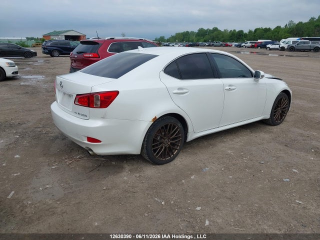 12630390 :رقم المزاد ، JTHCF5C29B5051197 vin ، 2011 Lexus Is 250 مزاد بيع