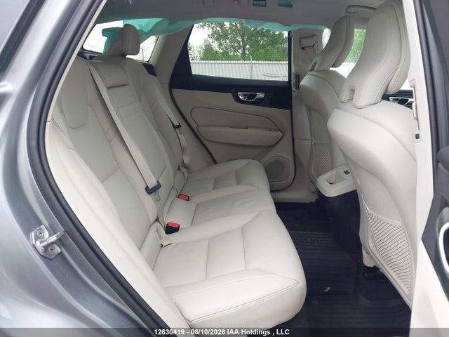 LYVA22RK7MB791215 Volvo Xc60 T6 Momentum