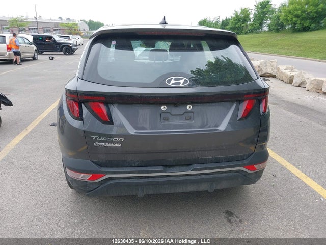 KM8JB3AE3NU058271 Hyundai Tucson Essential Fwd