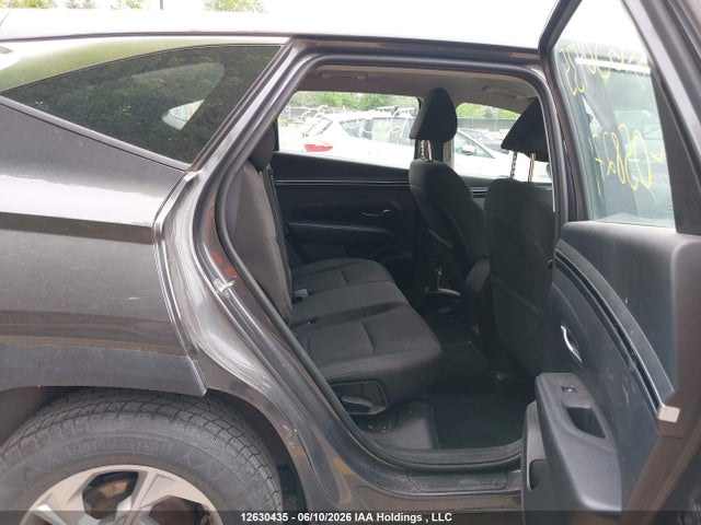KM8JB3AE3NU058271 Hyundai Tucson Essential Fwd