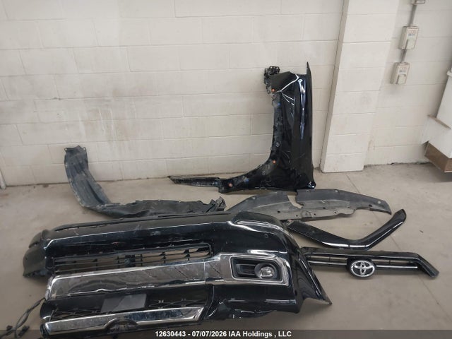 2024 Toyota 4runner Limited მანქანა იყიდება აუქციონზე, vin: JTEKU5JR1R6243894, აუქციონის ნომერი: 12630443