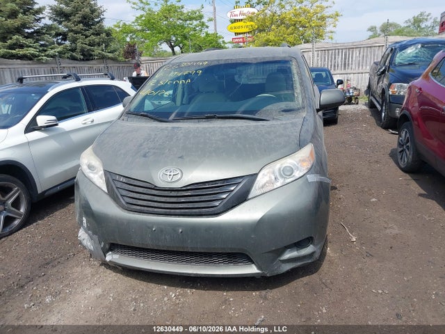2012 Toyota Sienna მანქანა იყიდება აუქციონზე, vin: 5TDZK3DC8CS194799, აუქციონის ნომერი: 12630449