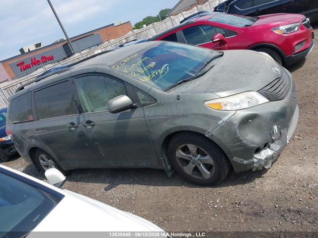 2012 Toyota Sienna მანქანა იყიდება აუქციონზე, vin: 5TDZK3DC8CS194799, აუქციონის ნომერი: 12630449