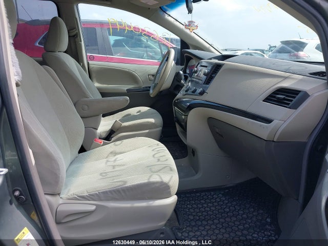 2012 Toyota Sienna მანქანა იყიდება აუქციონზე, vin: 5TDZK3DC8CS194799, აუქციონის ნომერი: 12630449