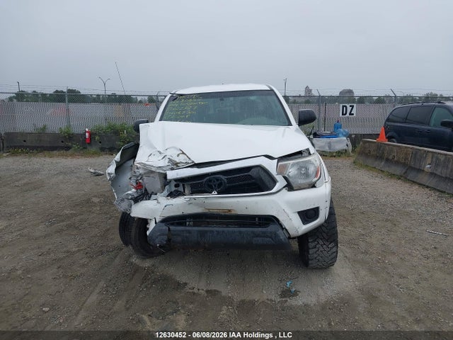 12630452 :رقم المزاد ، 5TFMU4FNXEX022327 vin ، 2014 Toyota Tacoma V6 مزاد بيع