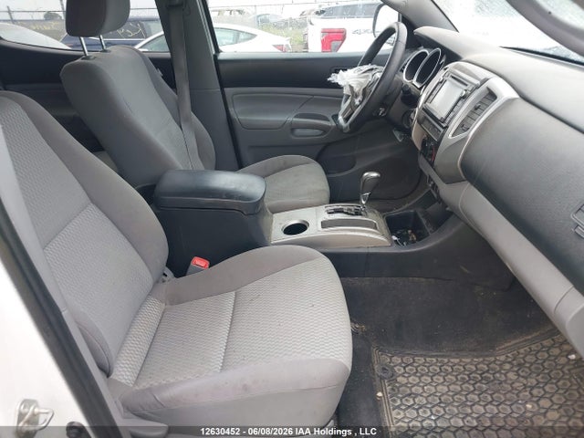 12630452 :رقم المزاد ، 5TFMU4FNXEX022327 vin ، 2014 Toyota Tacoma V6 مزاد بيع