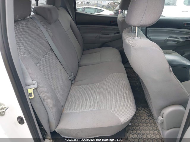 12630452 :رقم المزاد ، 5TFMU4FNXEX022327 vin ، 2014 Toyota Tacoma V6 مزاد بيع