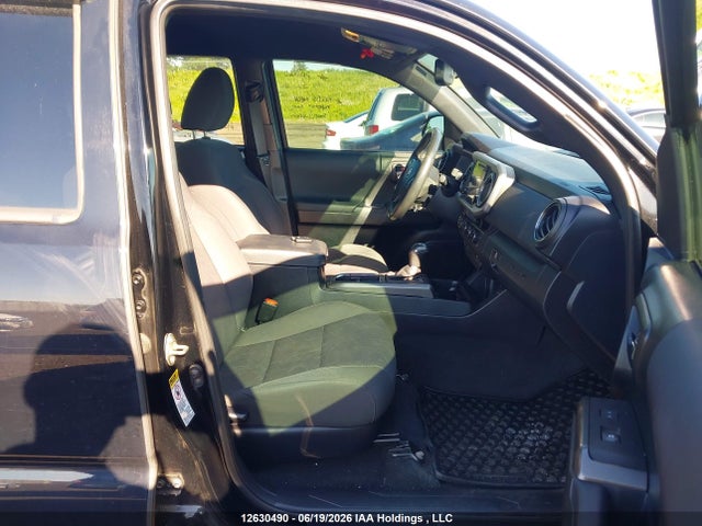 Aukcja sprzedaży 2017 Toyota Tacoma Dbl Cab/sr5/trd Sport/or, vin: 5TFDZ5BN5HX017179, numer aukcji: 12630490