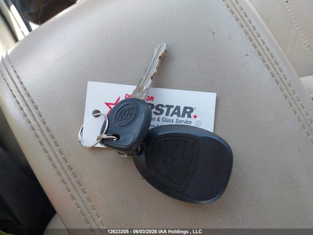12623205 :رقم المزاد ، 1G4HC5EM2AU104420 vin ، 2010 Buick Lucerne Cxl مزاد بيع