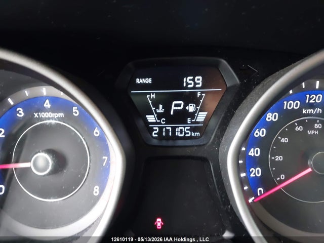 12610119 :رقم المزاد ، KMHDH4AH9FU418317 vin ، 2015 Hyundai Elantra Gls مزاد بيع